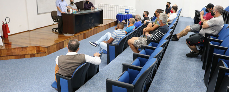 Prefeitura de Pinhais reúne comerciantes e empresários para discutir novas ações de enfrentamento da Covid-19